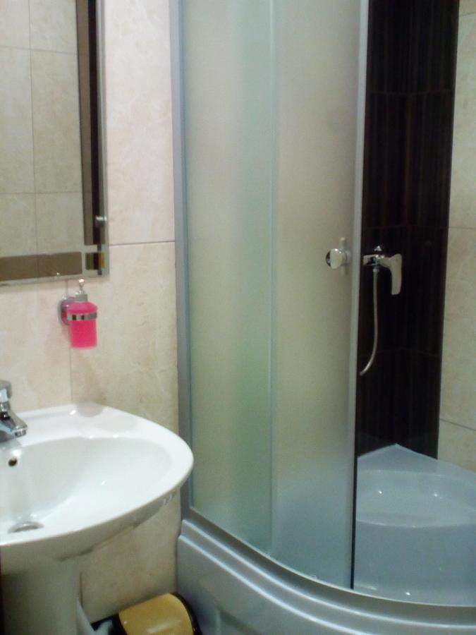 Motel Pid Strihoyu เครเมนชุก ภายนอก รูปภาพ